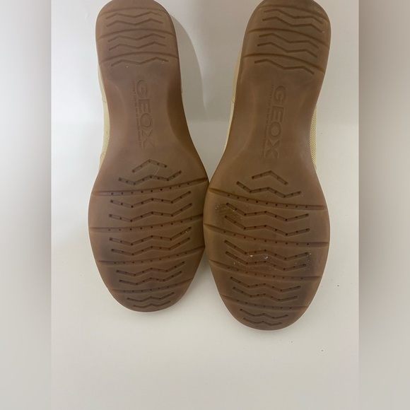 GEOX Respira Beige Slip-On Sneakers size 38.5 - Picture 4 of 7
